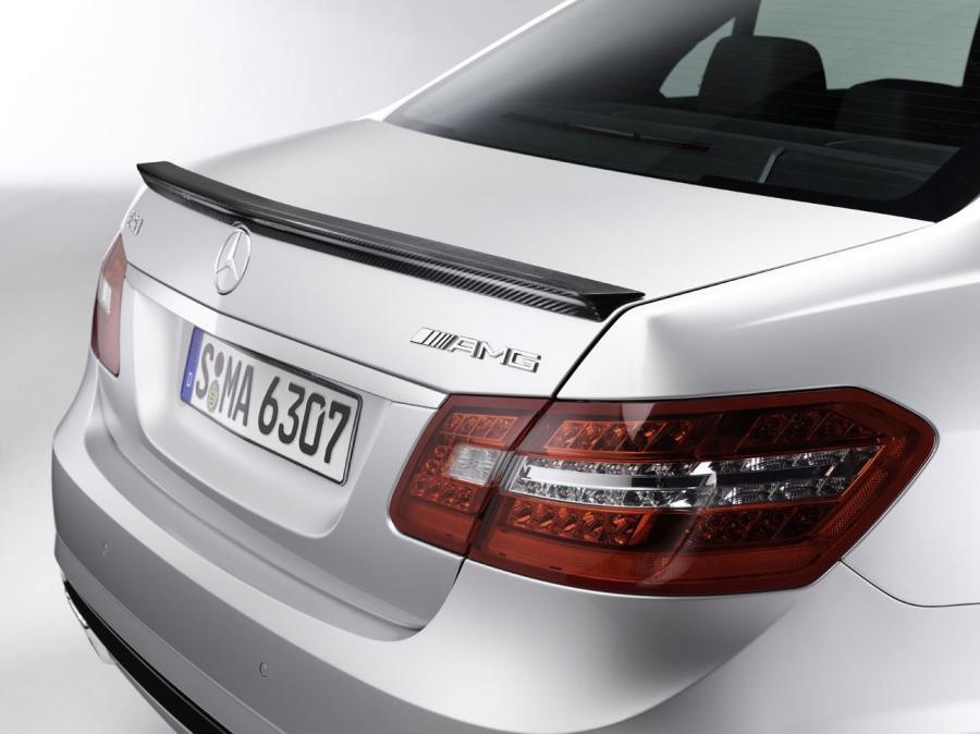  Mercedes-Benz E63 AMG 2010 года  (фото 42 из 57)